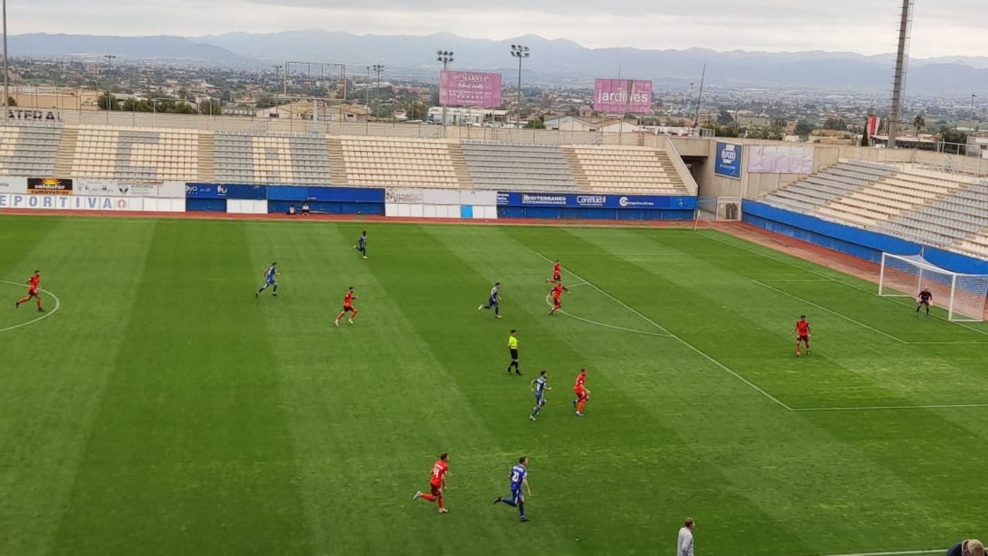 Victoria de orgullo del Lorca Deportiva ante un pobre Recreativo (2-1)