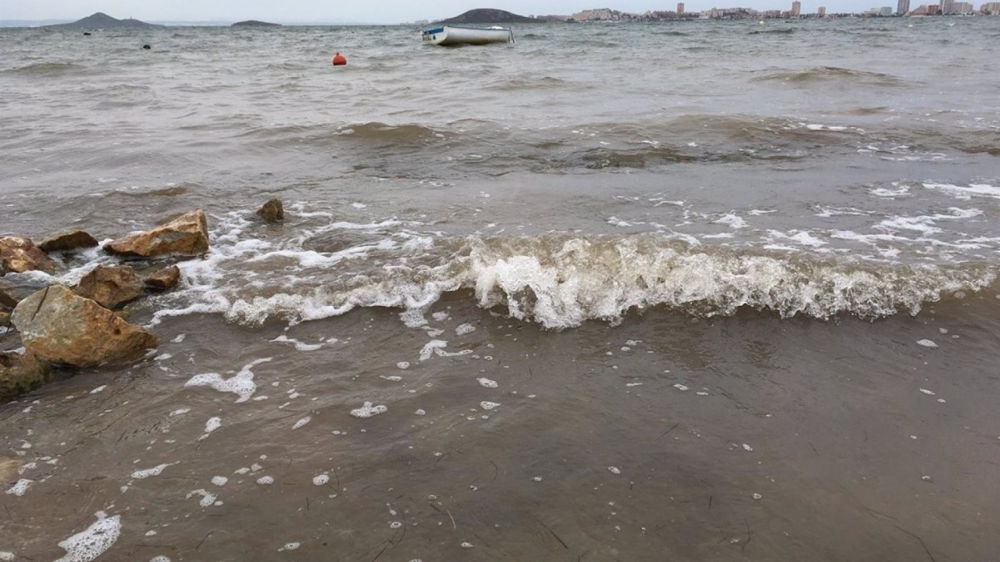 Solo 54 de las más de 800 explotaciones han acreditado que cumplen la ley de Protección del Mar Menor
