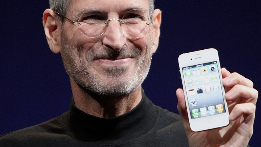 VIVA LA RADIO. La revolución espectral. Steve Jobs, historia de una manzana: Nada volverá a ser igual