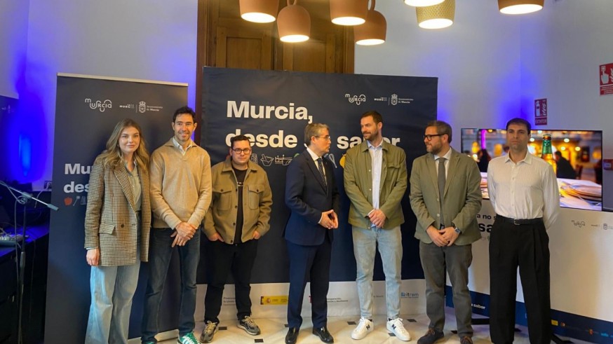 Murcia presenta 'Cenas Clandestinas': dos cenas sorpresa en el Teatro Romea 