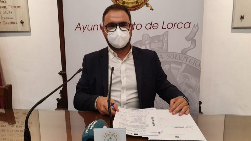 El alcalde de Lorca acusa el PP de "utilizar la Semana Santa como arma política"