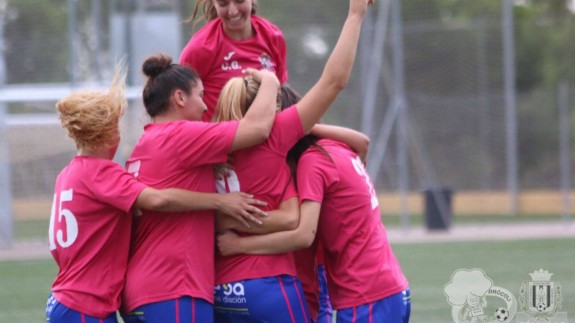 El Lorca Féminas golea 3-0 al Elche Femenino