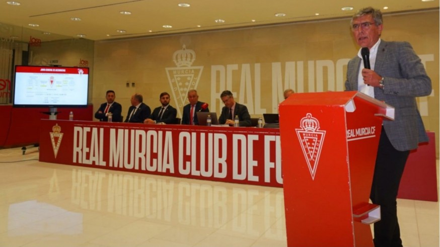 Felipe Moreno: "Es incierto que le haya ofrecido el club a Mauricio"