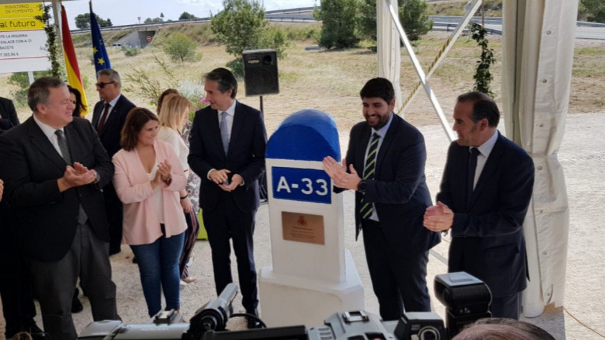 Inauguración de las obras de la A33 en Caudete en mayo de 2018