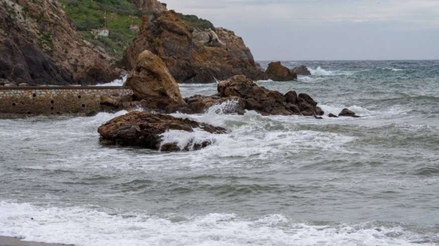 Olas de hasta 3 metros en todo el litoral de la Región de Murcia
