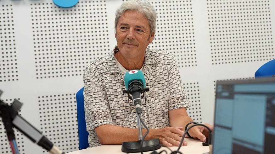 Con Alberto Aguirre de Cárcer, ex director de La Verdad jubilado, hablamos de periodismo, información, cómo ha cambiado y de la actualidad