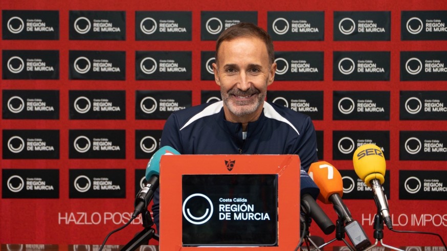 Sito Alonso: "Prefiero ser positivo y pensar que tendré a toda la plantilla el domingo"