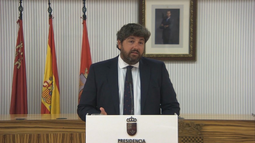 López Miras anuncia un plan de seguridad para "proteger a las familias y reforzar la confianza vecinal"