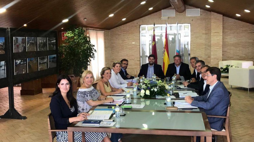 Reunión del Consejo de Gobierno en Los Alcázares