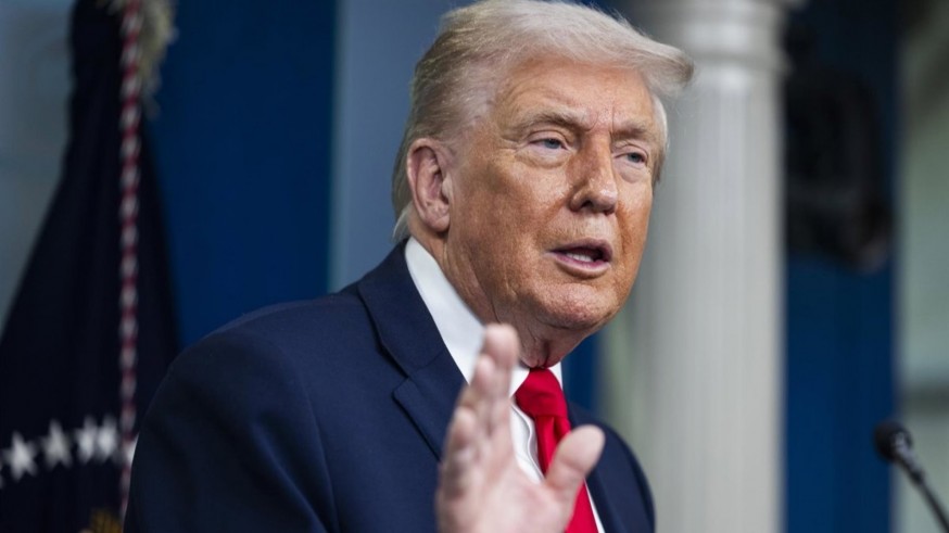 Trump propone negociar la compra de Groenlandia y afirma que solo EE UU puede protegerla