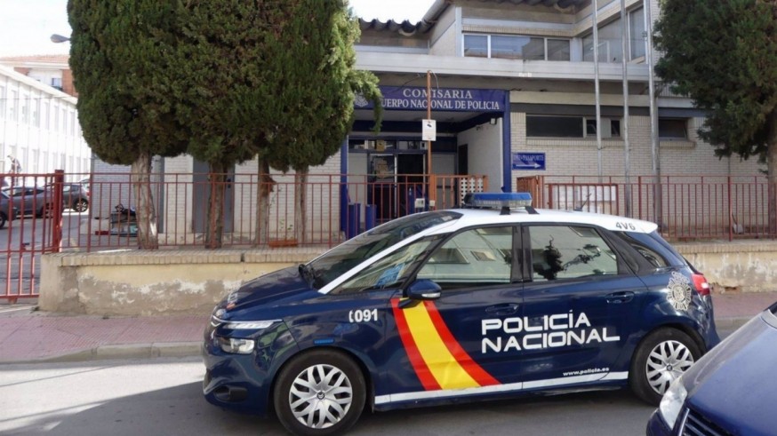 Tres detenidos por amenazar y robar los móviles a varios menores en Altorreal, en Molina de Segura