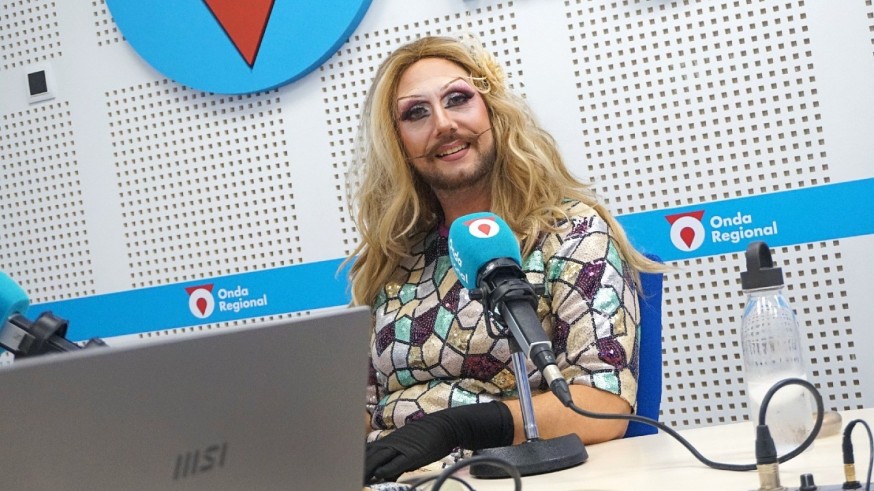 Con Malva Disco hablamos de transformismo y derechos laborales del colectivo LGTBIQ+
