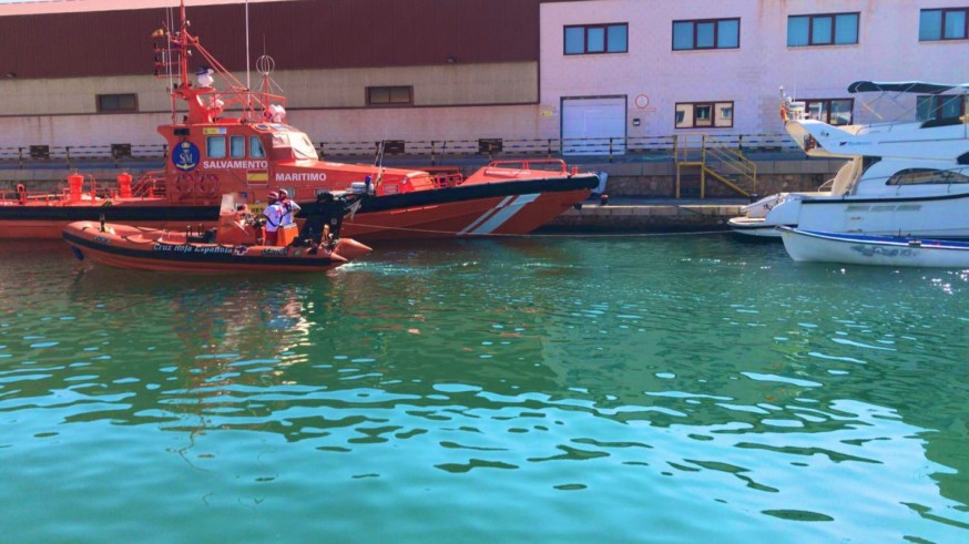 Rescatan a 51 inmigrantes argelinos en seis pateras frente a la costa de Cartagena