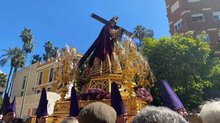 Traslado multitudinario de Nuestro Padre Jesús Nazareno