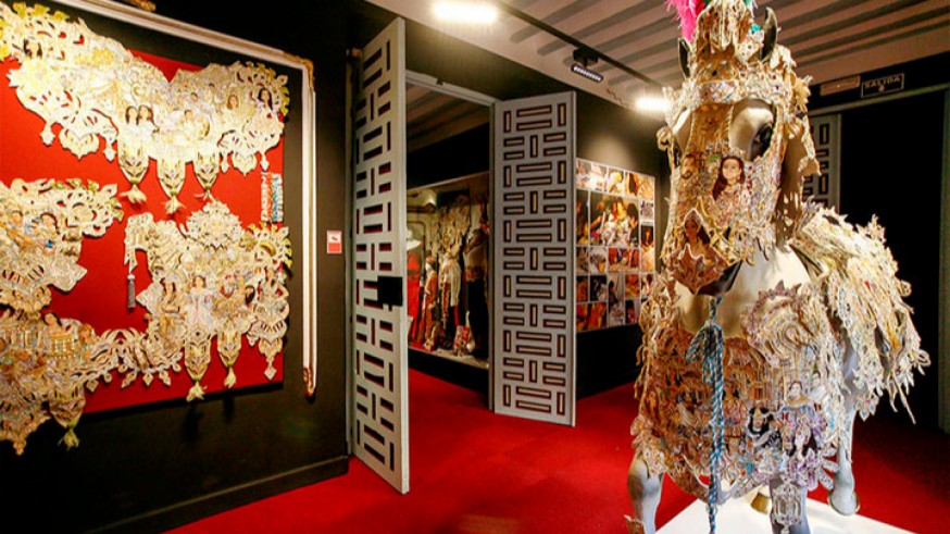 EL MIRADOR. Cursos de bordado en seda y oro en la Casa Museo de los Caballos del Vino