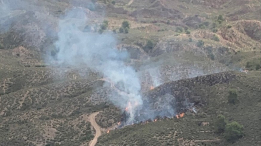 Un rayo provoca un incendio forestal en Abanilla