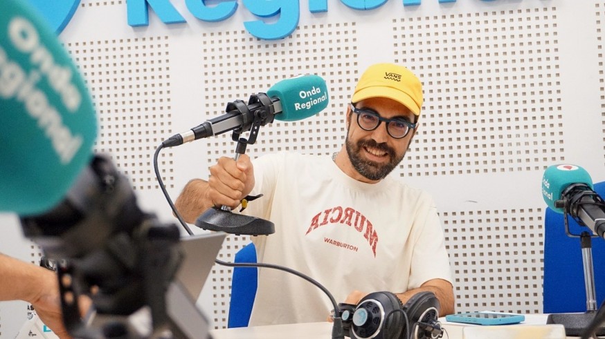 El backstage. Diego Garnés ha seleccionado en esta ocasión cinco canciones para un viaje en coche