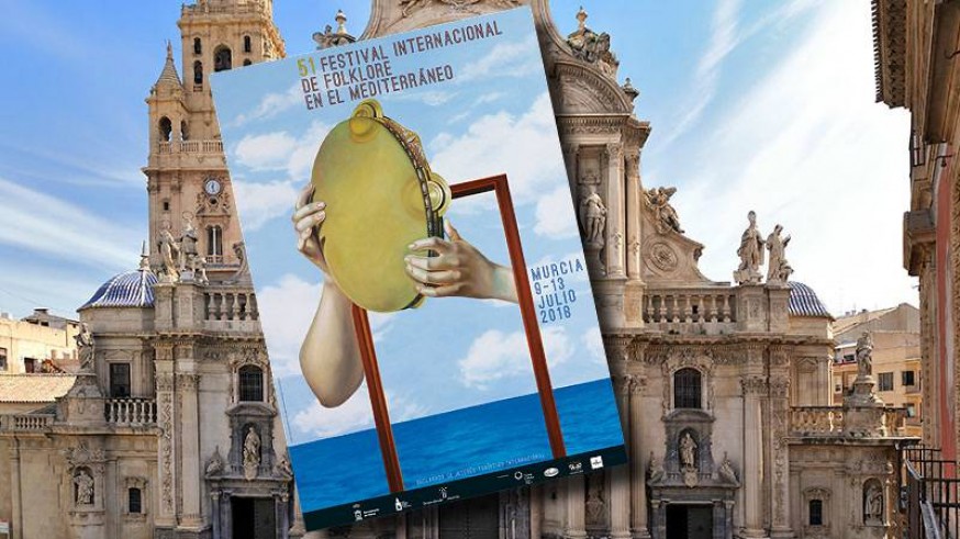 Catedral de Murcia y cartel del 51 Festival de Folklore en el Mediterráneo