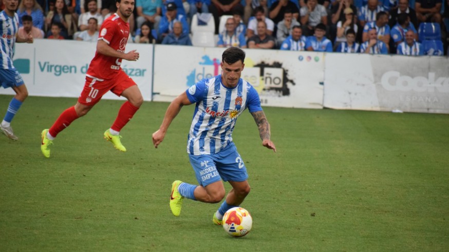 Héctor Martínez, sexta renovación del Águilas