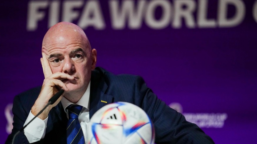 El presidente de la FIFA tacha de "hipócritas" las críticas occidentales a Catar