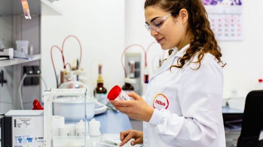 Beniel acoge una nueva planta de producción pionera en la fabricación de un principios activos para medicamentos