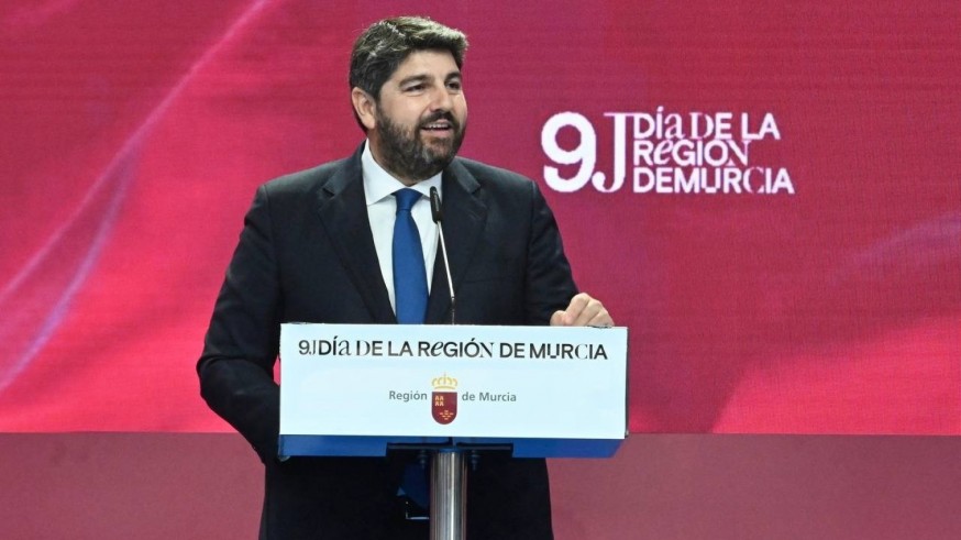  López Miras reivindica la financiación autonómica y el trasvase en el Día de la Región de Murcia