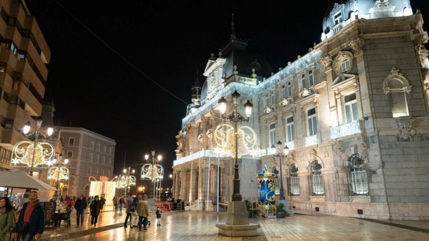 Las luces de Navidad en Cartagena costarán casi 600.000 euros