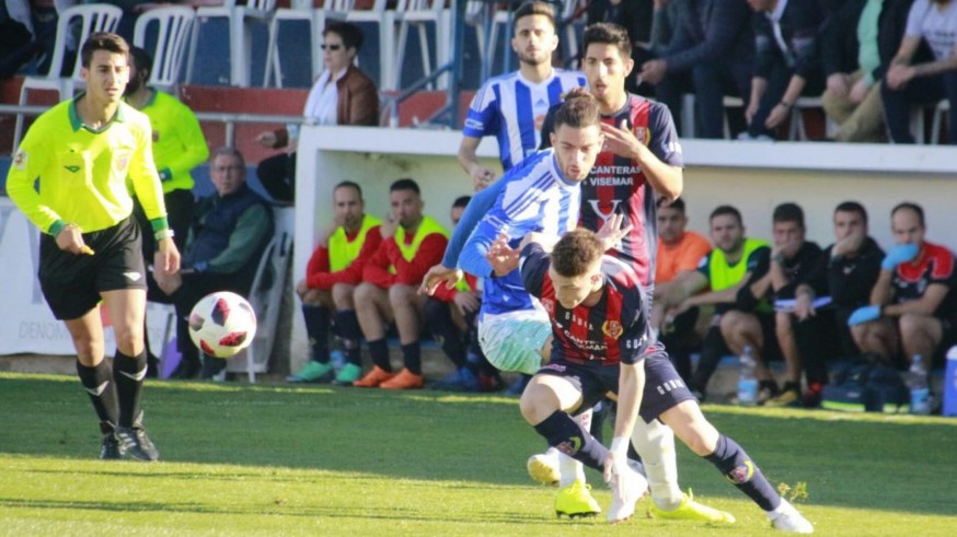 El Yeclano defiende el primer puesto ante el Lorca Deportiva. Foto: Yeclano Deportivo