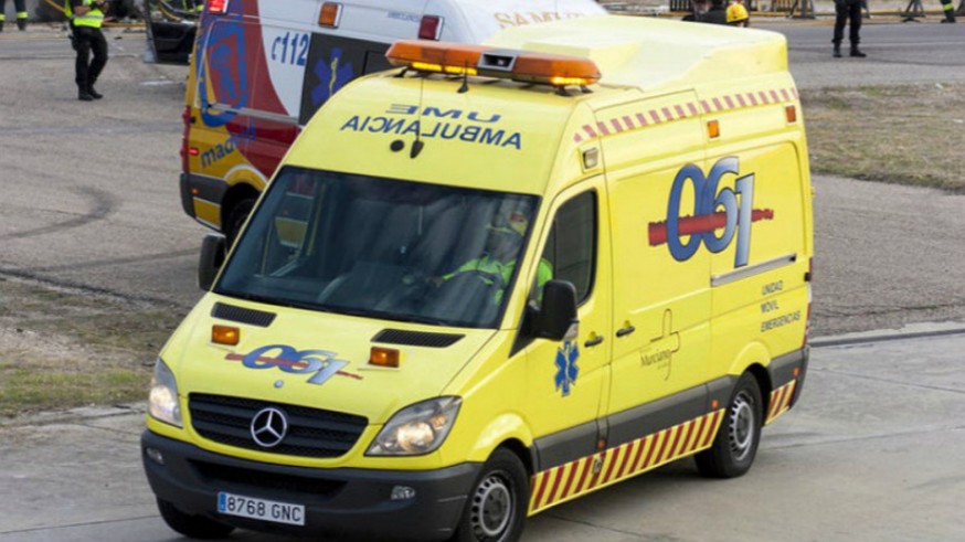 Ambulancia del Servicio Murciano de Salud (archivo). 061
