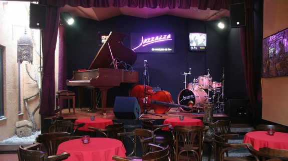 Interior del club Jazzazza