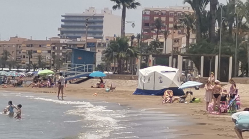 Fallece en la playa de Rihuete , en Mazarrón, un hombre de 77 años