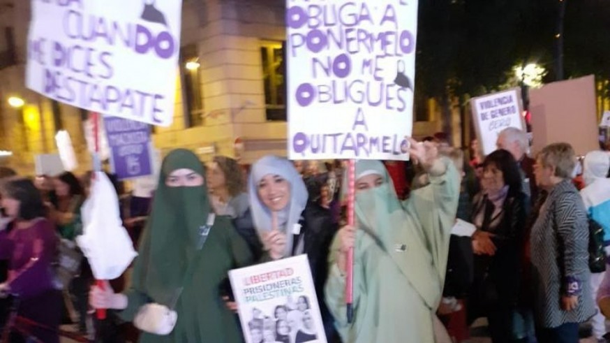 Laura Mijares denuncia la "normalización del racismo" tras el debate sobre la prohibición del velo integral