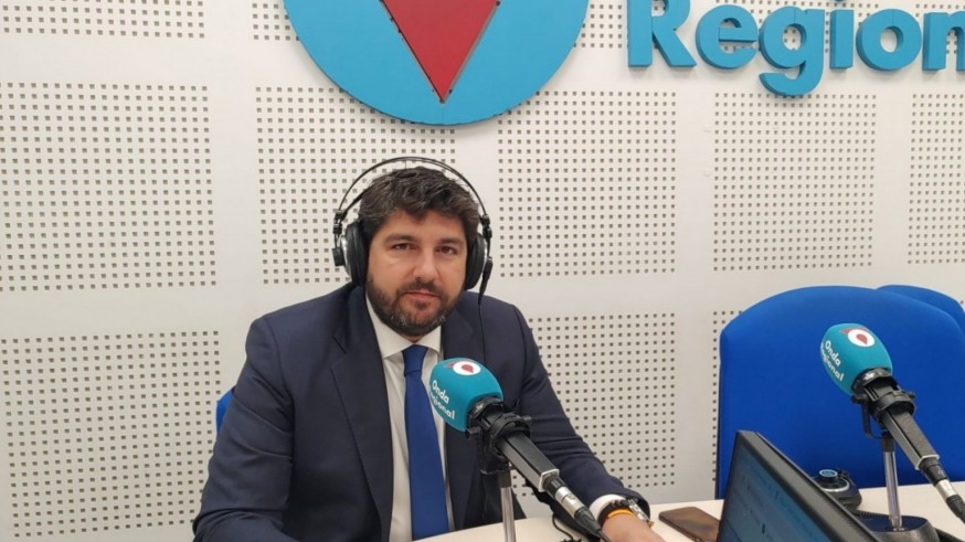 López Miras: "La radio es rigor y profesionalidad"