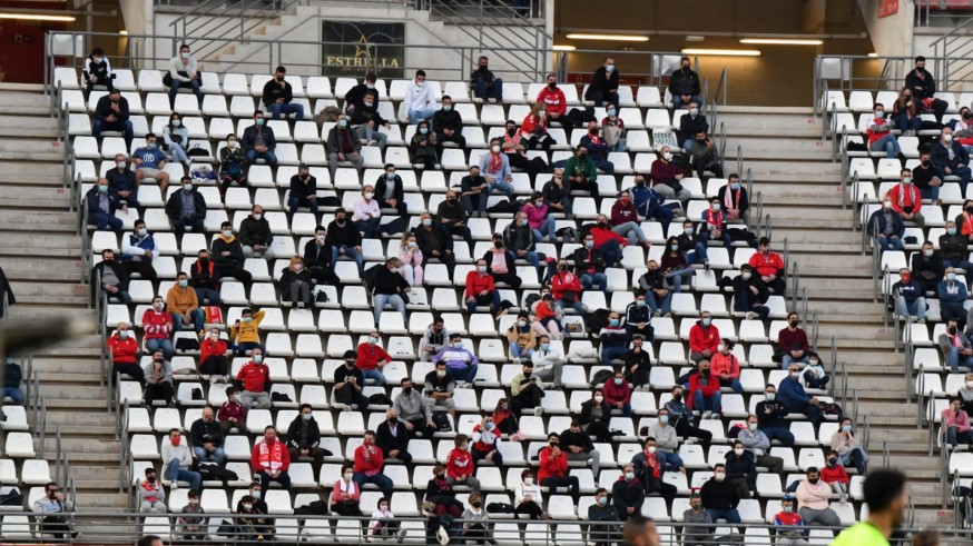 Aficionados del Real Murcia en un partido de la pasada temporada
