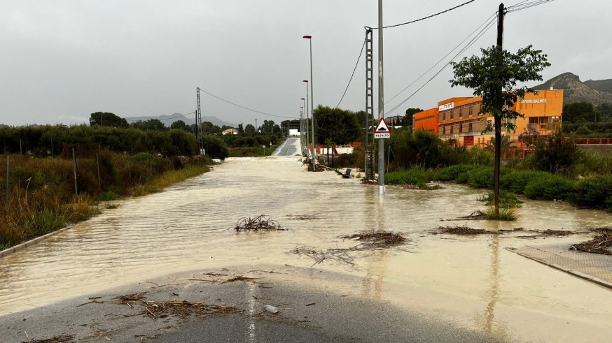 El MITECO prevé que de aquí a final de año hidrológico llueva la mitad de lo previsto en la Región