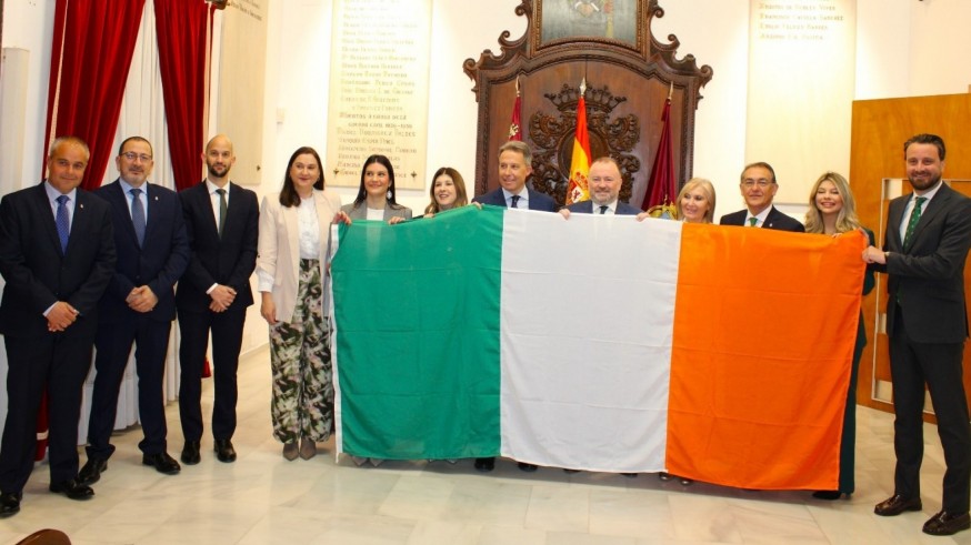 Lorca celebra San Patricio con el embajador de Irlanda