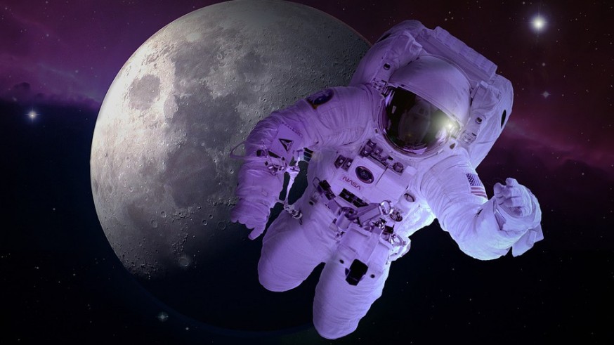EL ROMPEOLAS. El #hombredospuntocero. Rusia enviará astronautas a la luna en 2030
