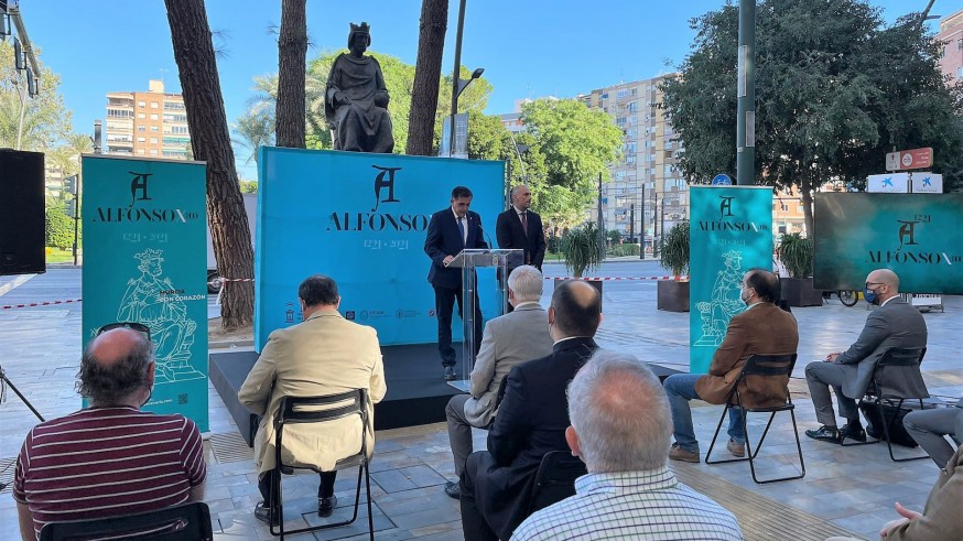 Presentación de los actos conmemorativos en la Avenida Alfonso X El Sabio de Murcia