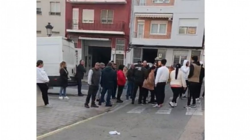 Los vendedores del mercado semanal de Yecla exigen mejor emplazamiento