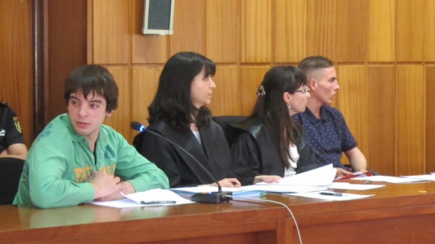 El joven acusado, durante el juicio