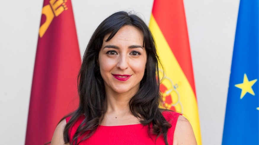 Elena Avilés