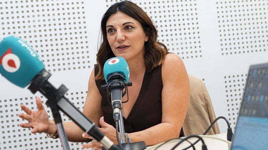 Pepa Sanz Alarcón, veterinaria y artista que participa en la exposición 'Women in Louvre' con su proyecto 'MABAKE', ganador del premio