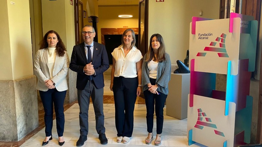Universidad de Murcia y Fundación Alcaraz impulsan el movimiento en las aulas
