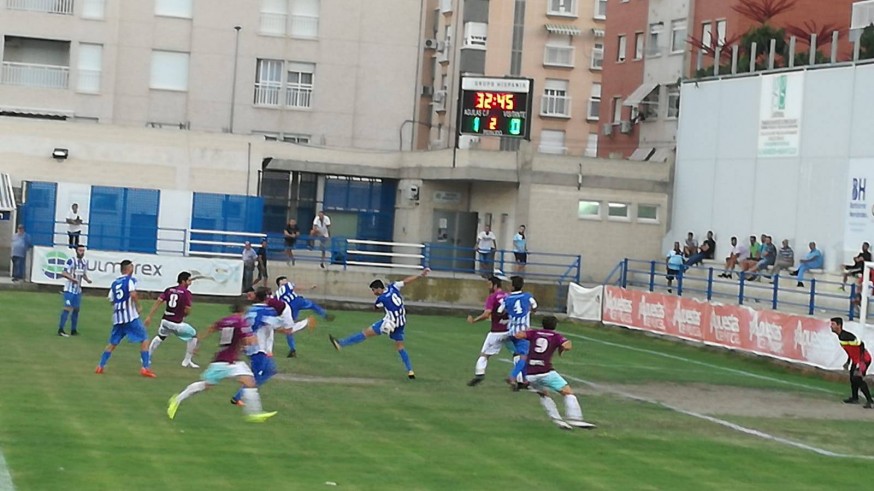 El Águilas vence 1-0 al Yeclano 