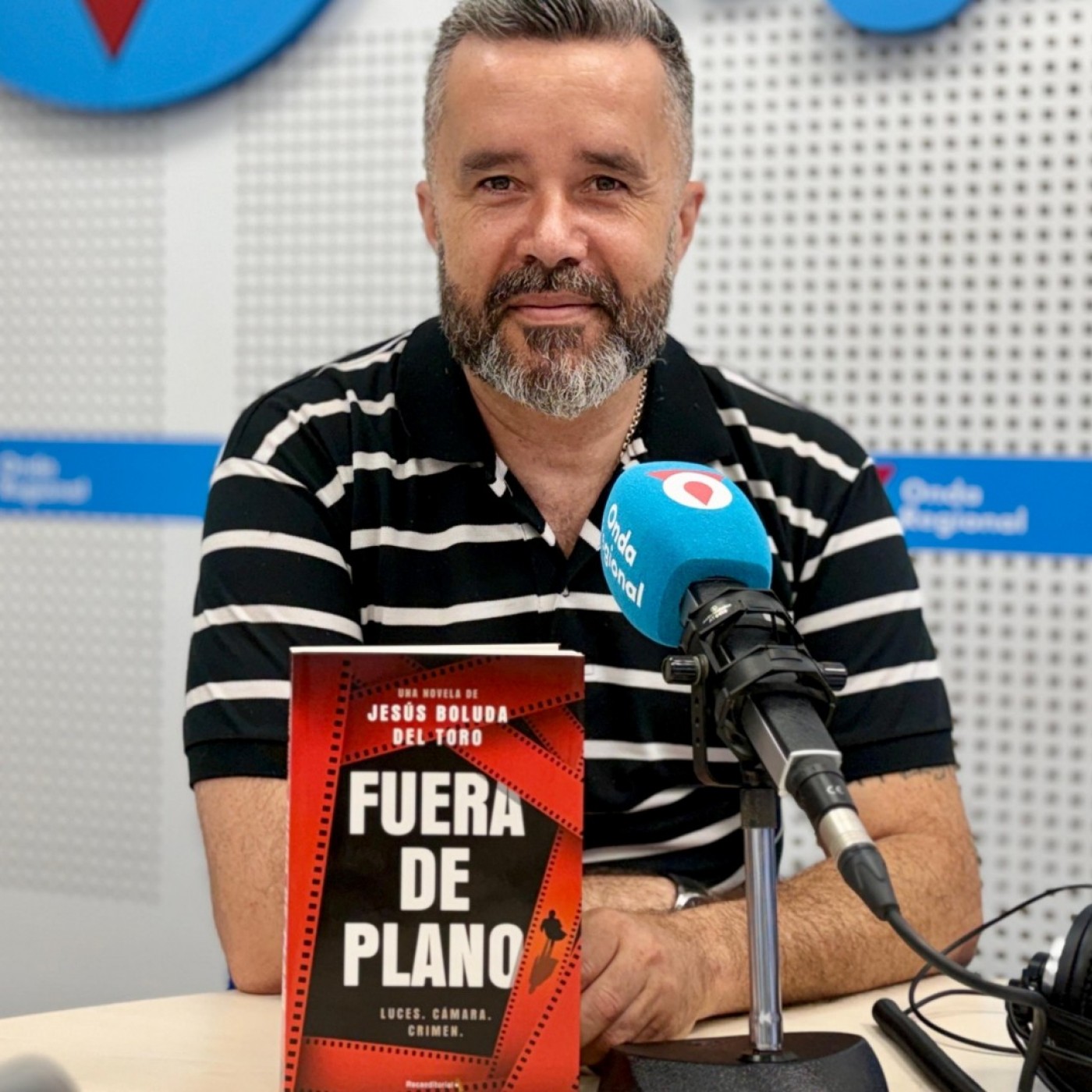 EL MIRADOR T06C195 Jesús Boluda presenta 'Fuera de plano', un thriller literario donde el cine se convierte en el arma del crimen (10/06/2026) episode artwork