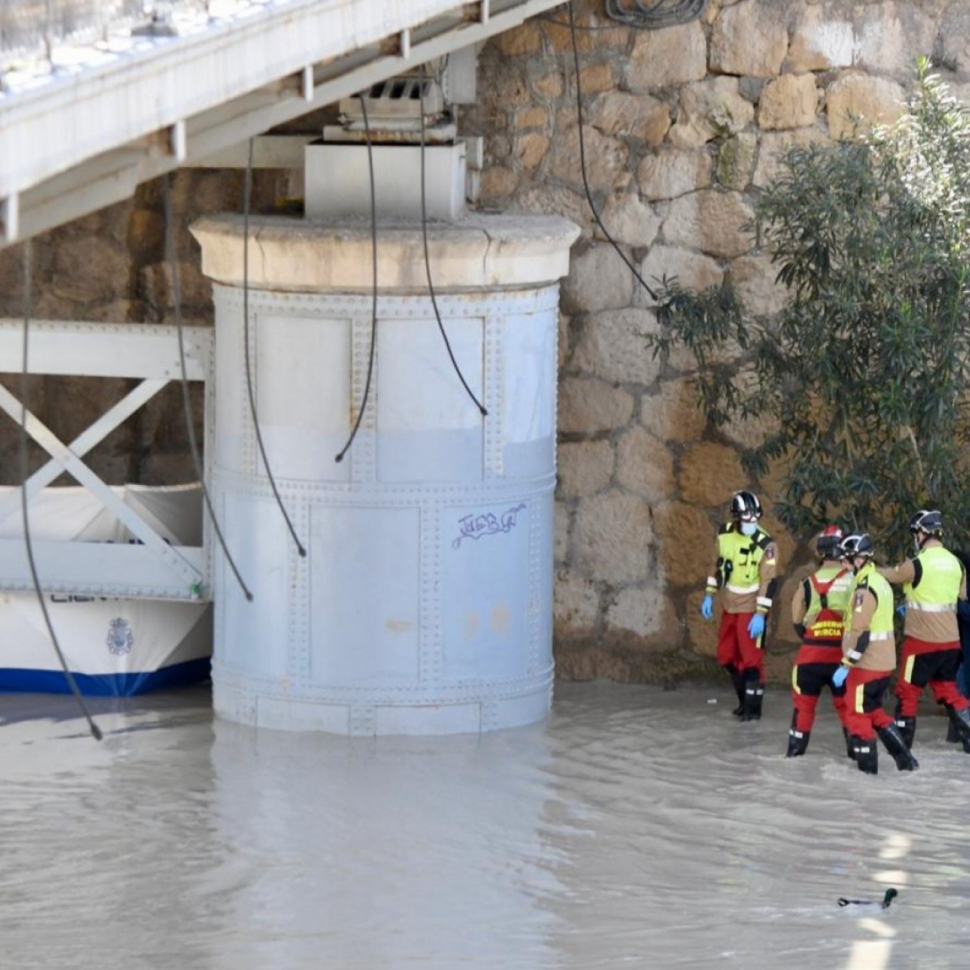 encuentran-un-cadaver-en-el-segura-bajo-