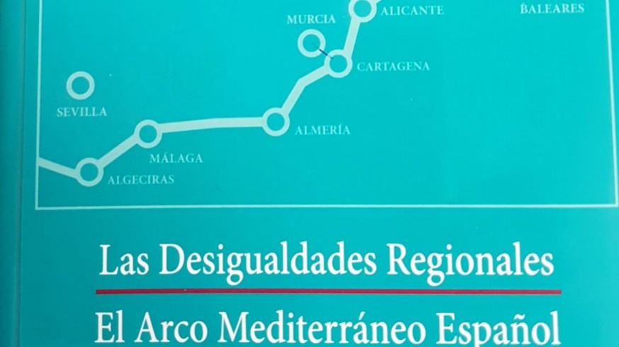'Las desigualdades regionales' de Ángel Martínez pone el acento en la educación y el consenso para converger