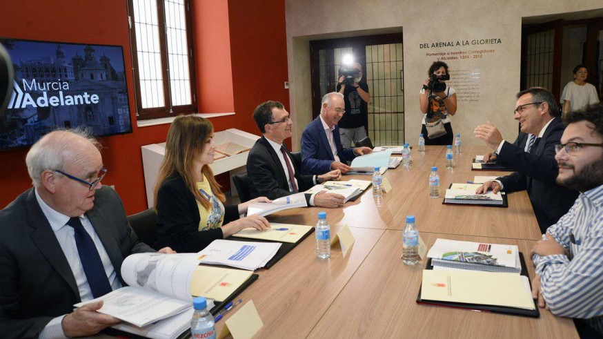 Primera reunión entre Diego Conesa y José Ballesta