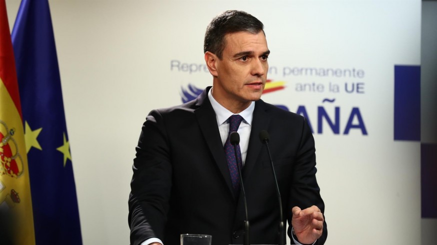 Sánchez acusa a PP y Vox de urdir un "complot" para "amordazar" el Parlamento