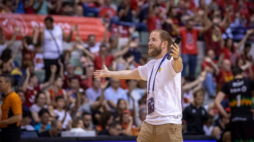 Fran Sáez, speaker del UCAM Murcia: "El Palacio tiene que estar a fuego"